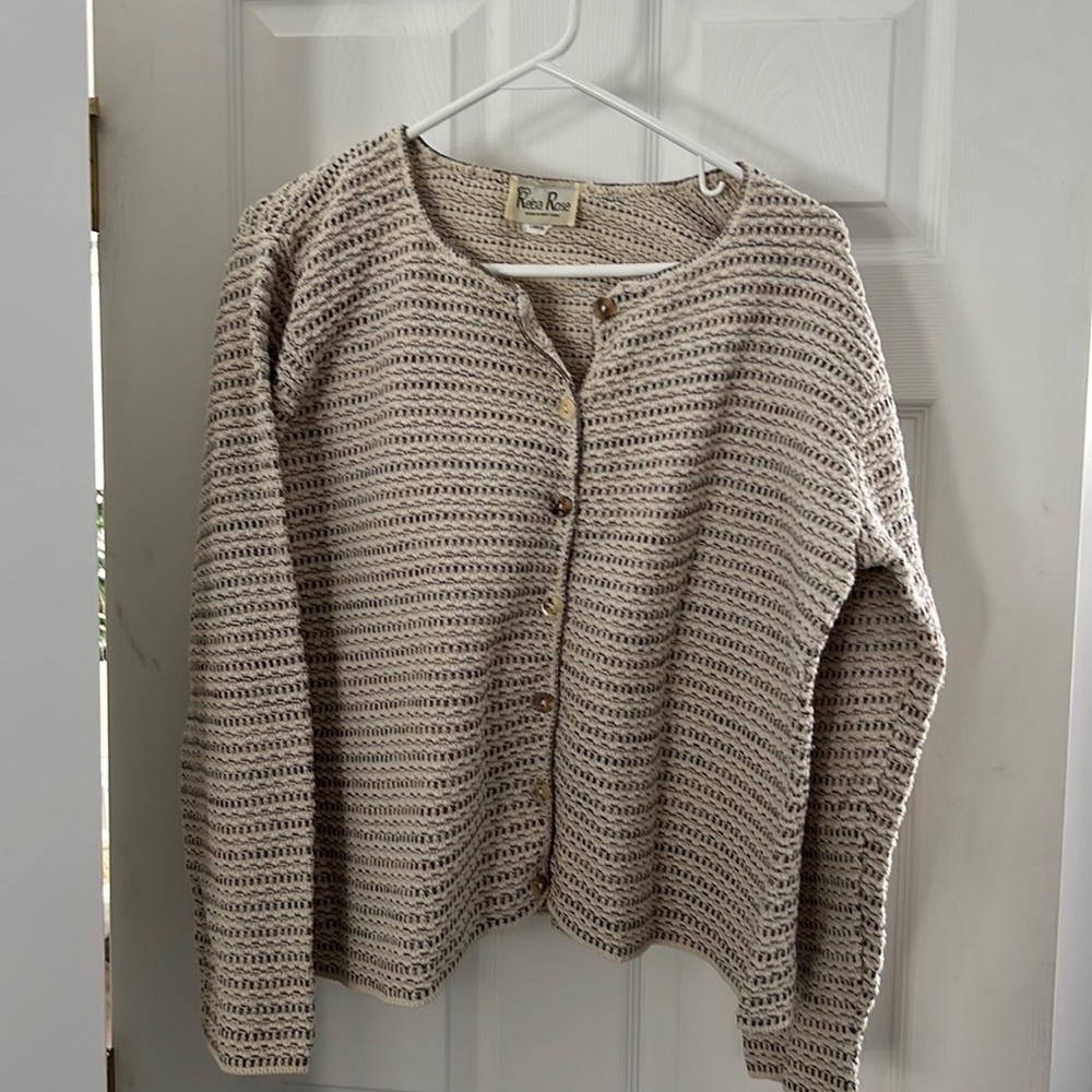 Long sleeve sweater,